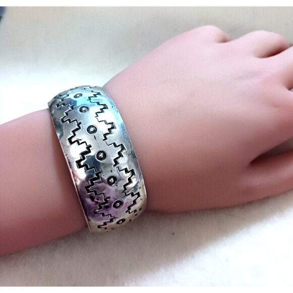 Native American Sterling Stamped Tracy Signed Cuff Bracelet (1246) - Picture 1 of 9